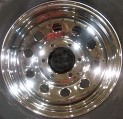 15"x6", 6 lug on 5.5" bolt pattern, chrome modular wheel